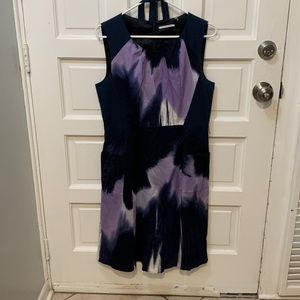 Tahari dress with tie sash and pockets